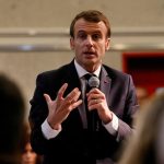 Tổng thống Pháp: Không thể cấm sử dụng glyphosate ở Pháp